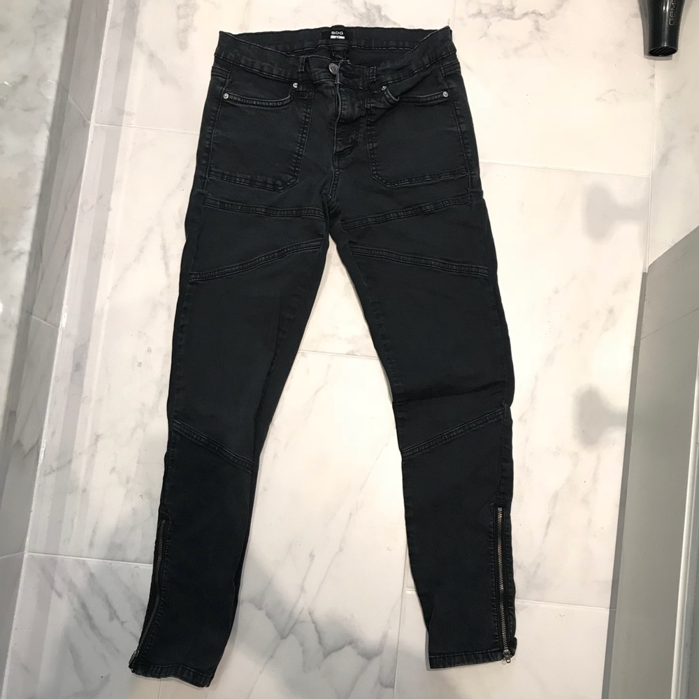 BDG black plants